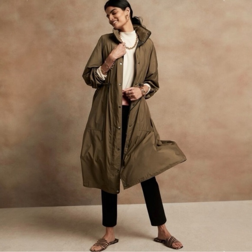 BR Sport Hooded Anorak